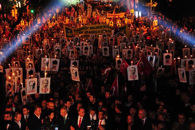 Kadıköy'de Cumhuriyet Çoşkusu